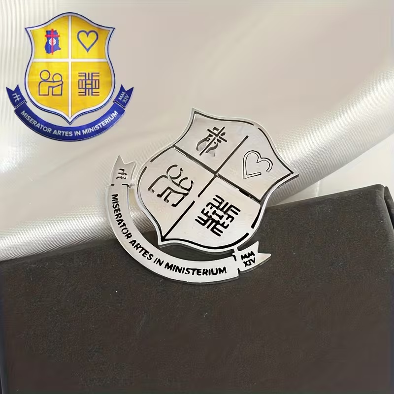 Broche personnalisée avec logo - Men Accessories Logo avis et prix